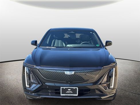 New 2026 Cadillac Lyriq Premium Sport image 6