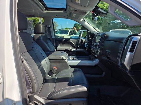 Used 2017 Chevrolet Silverado 1500 LTZ Z71 w/ LTZ Plus Package AWD/4WD image 11