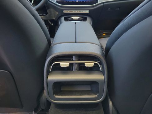 New 2026 Mercedes-Benz E 350 Sedan image 11