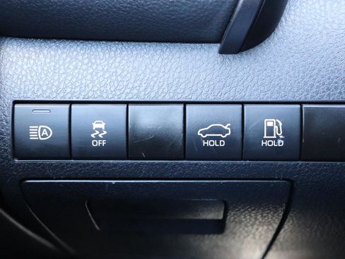 Used 2024 Toyota Camry SE image 37