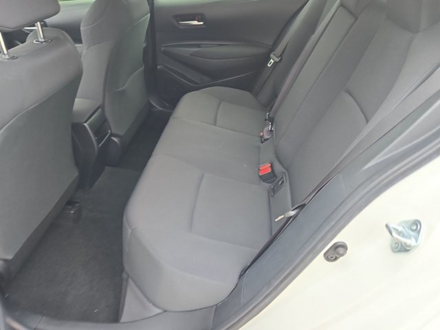 Used 2021 Toyota Corolla LE FWD image 17