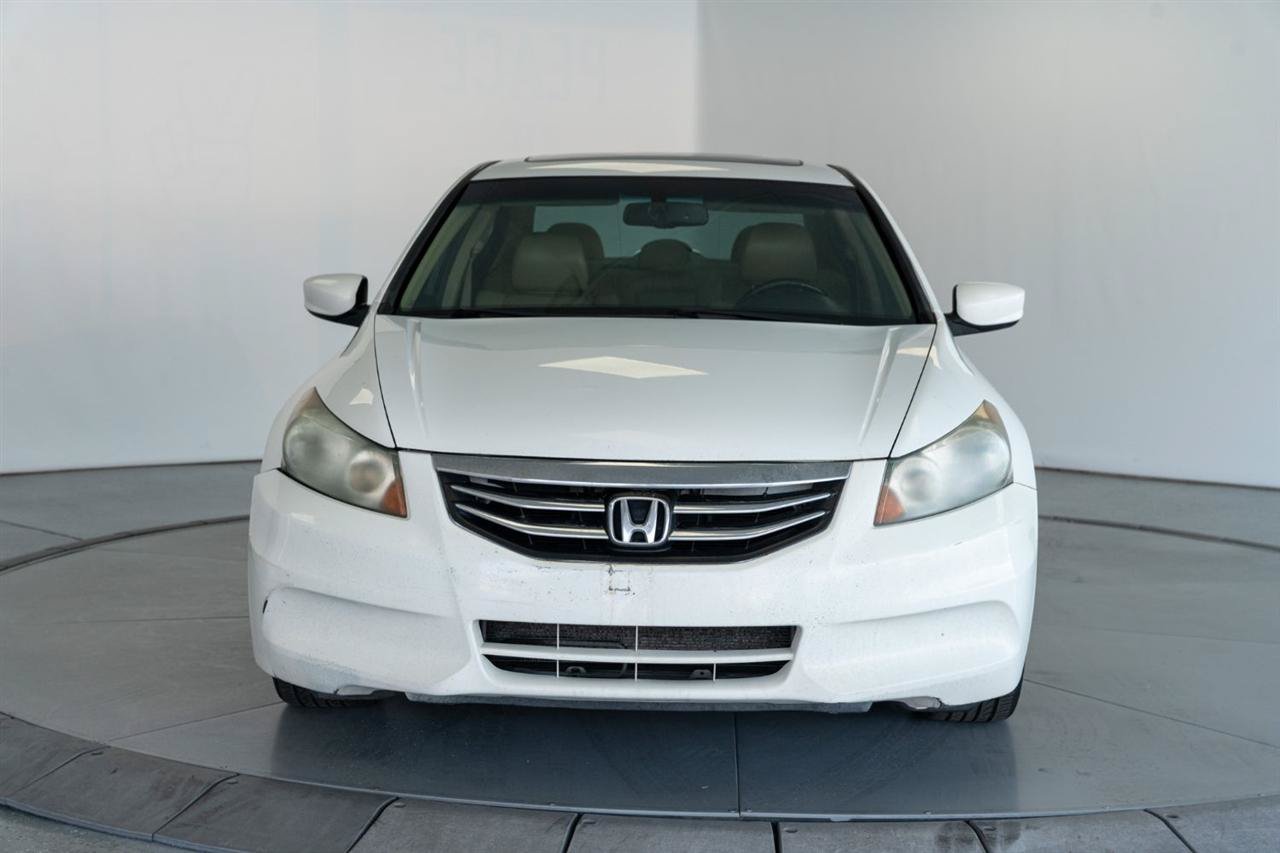 Used 2011 Honda Accord EX-L image 2