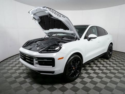 New 2026 Porsche Cayenne Coupe image 37