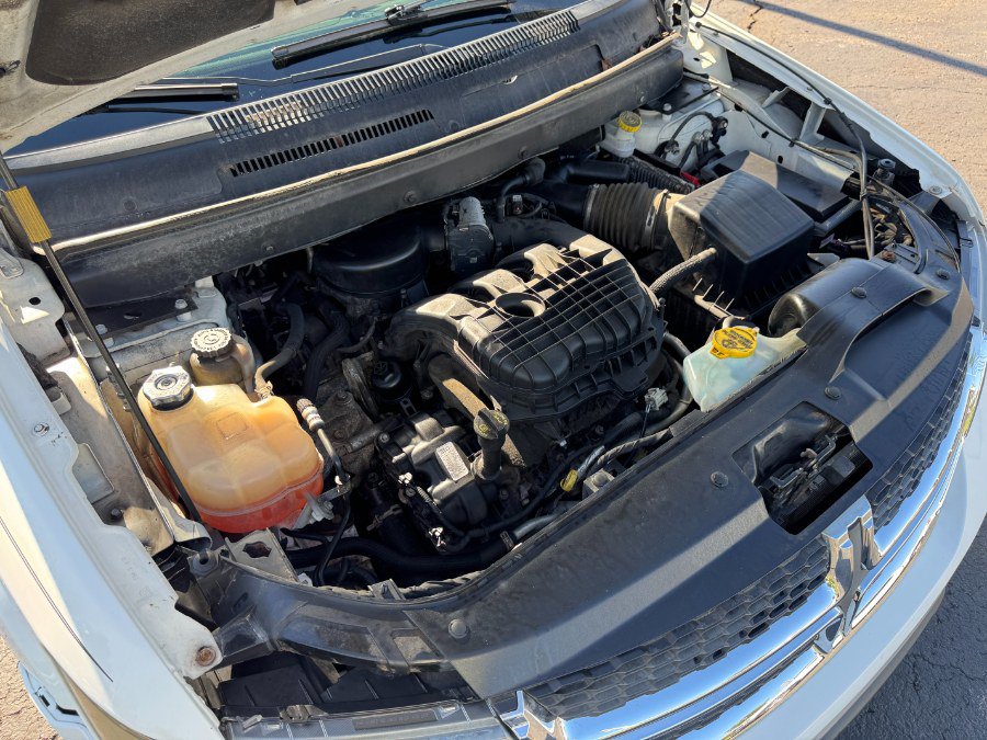 Used 2018 Dodge Journey SXT w/ Blacktop Package FWD image 25