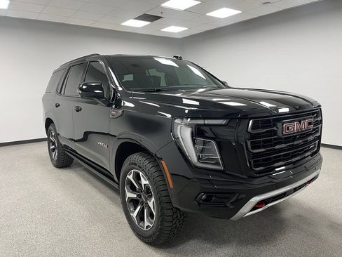 Used 2025 GMC Yukon AT4 Ultimate w/ LPO, Floor Liner Package AWD/4WD image 2
