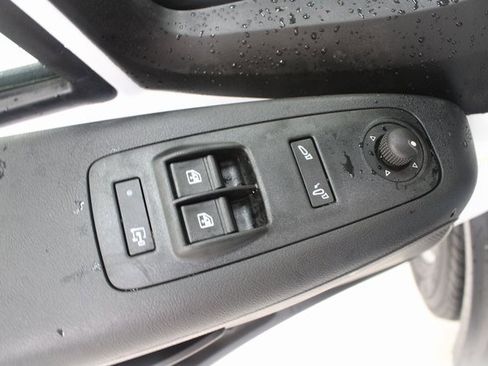 Used 2025 RAM ProMaster 2500 w/ Convenience Group image 14