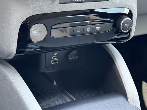 New 2025 Ford Escape SE w/ PHEV Premium Package image 29