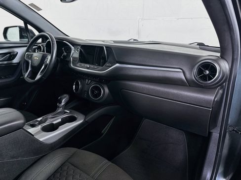 Used 2019 Chevrolet Blazer LT FWD image 26