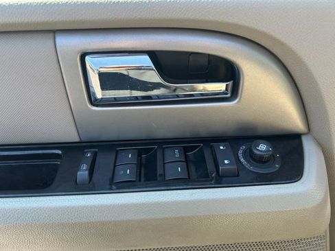 Used 2014 Ford Expedition EL Limited w/ Equipment Group 301A AWD/4WD image 14