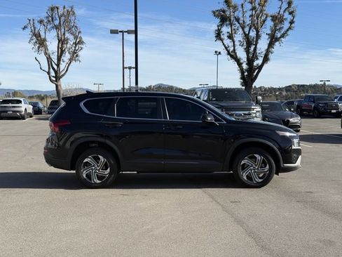 Used 2022 Hyundai Santa Fe SE image 4