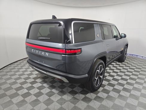 Used 2024 Rivian R1S Adventure AWD/4WD image 5