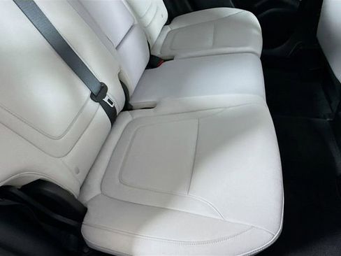 Certified 2025 Hyundai Tucson SE image 34