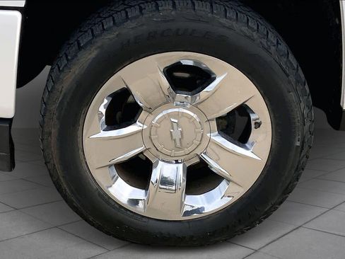 Used 2017 Chevrolet Silverado 1500 LTZ Z71 w/ LTZ Plus Package image 11