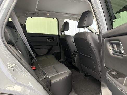 New 2026 Nissan Rogue Platinum AWD/4WD image 13