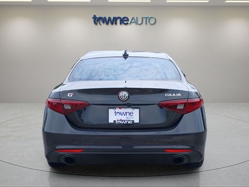 Used 2022 Alfa Romeo Giulia Sprint AWD/4WD image 4