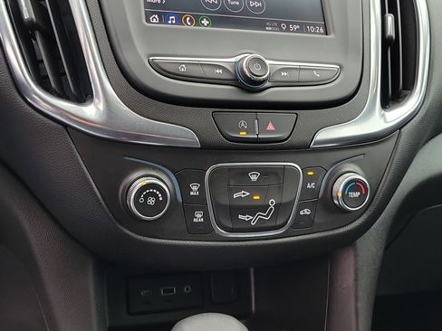 Used 2022 Chevrolet Equinox LT FWD image 26