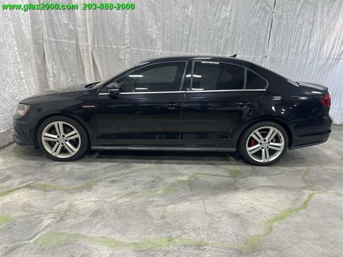 Used 2017 Volkswagen Jetta GLI FWD image 13