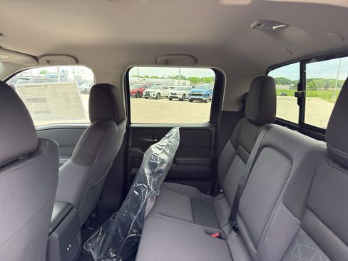 New 2026 Nissan Frontier SV AWD/4WD image 33
