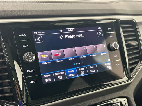 Used 2023 Volkswagen Atlas Cross Sport SEL R-Line image 14