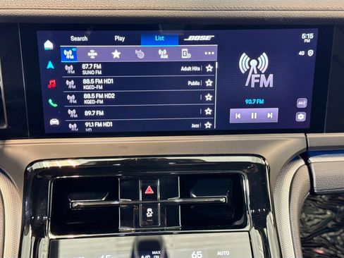 Used 2025 Porsche Panamera image 15