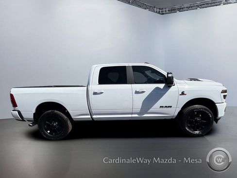 Used 2025 RAM 3500 Laramie AWD/4WD image 3