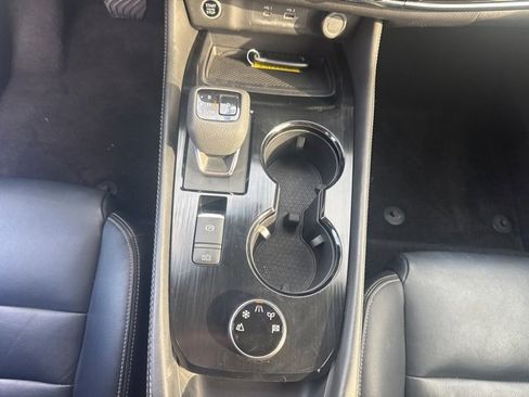 Used 2023 Nissan Rogue SL w/ SL Premium Package image 11