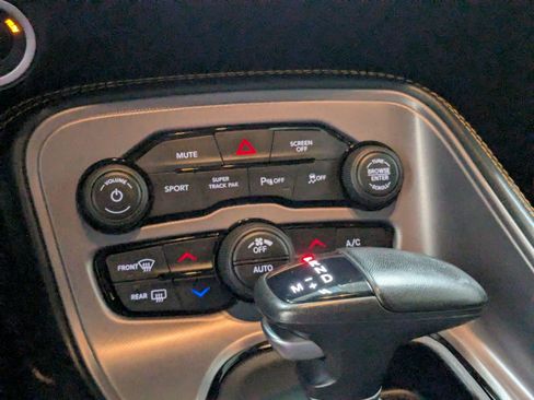 Certified 2023 Dodge Challenger GT w/ Plus Package RWD image 17