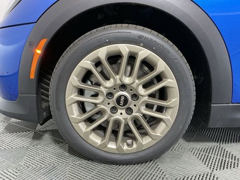 New 2026 MINI Cooper 2-Door Hardtop FWD image 25