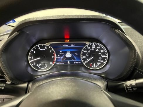 Used 2024 Nissan Sentra SV FWD image 27