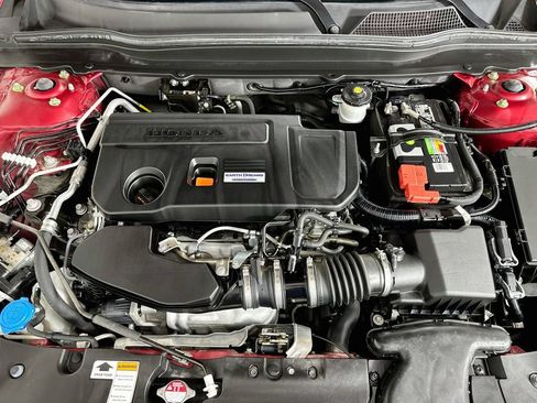 Used 2018 Honda Accord Touring image 31