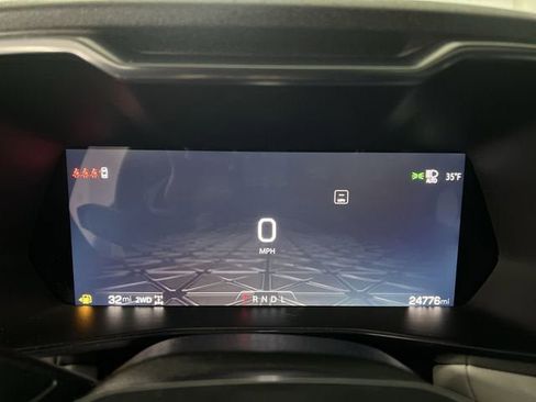 Certified 2024 GMC Canyon AT4X image 12