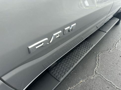 Used 2025 RAM 1500 Laramie w/ Advanced Safety Group II AWD/4WD image 11