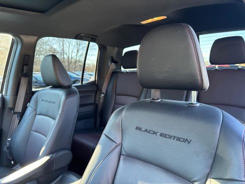 Used 2023 Honda Ridgeline Black Edition image 16