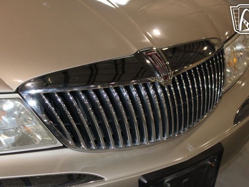 Used 1999 Lincoln Continental FWD image 37