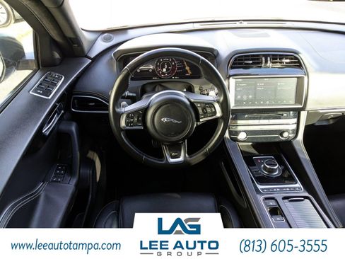 Used 2019 Jaguar F-PACE S image 17