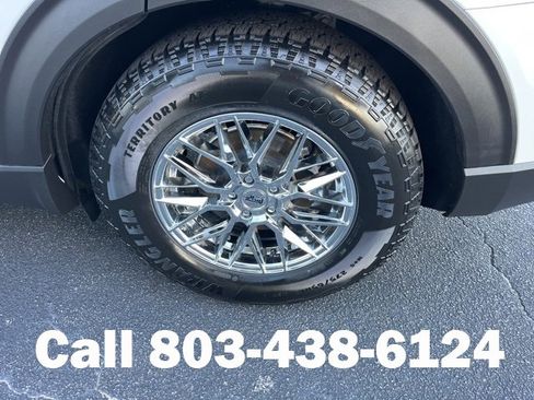 Used 2021 Ford Explorer XLT w/ Equipment Group 202A image 27