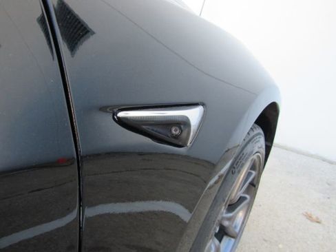 Used 2018 Tesla Model 3 Long Range RWD image 22