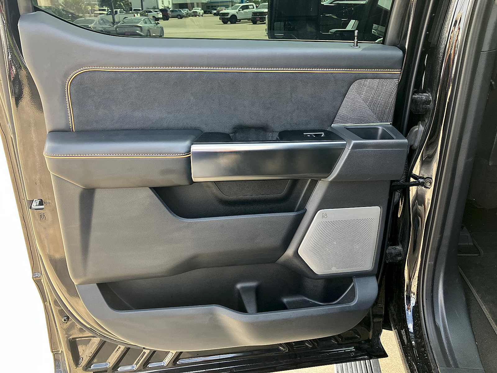 Used 2024 Ford F250 Platinum AWD/4WD image 19