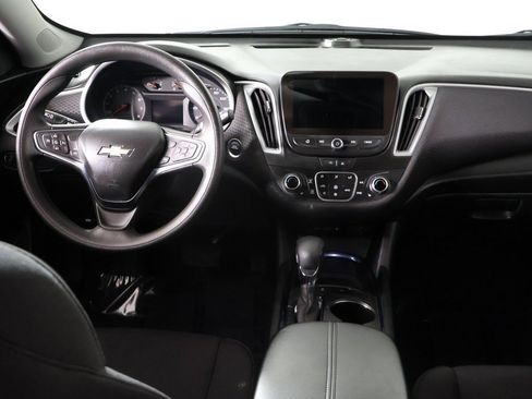 Used 2024 Chevrolet Malibu LT image 28