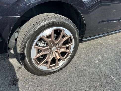 Used 2025 Ford Expedition King Ranch AWD/4WD image 6