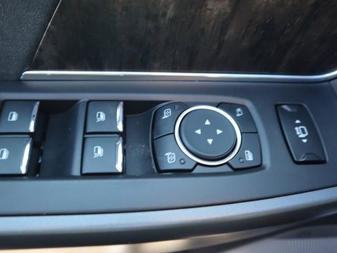 New 2026 Ford F350 Lariat w/ Black Appearance Package image 7