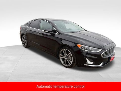 Used 2020 Ford Fusion Titanium image 9