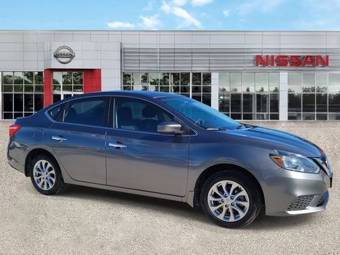 Used 2019 Nissan Sentra S w/ Appearance Package image 2