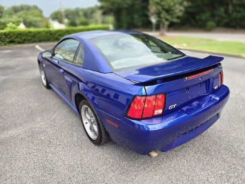 Used 2004 Ford Mustang GT RWD image 5