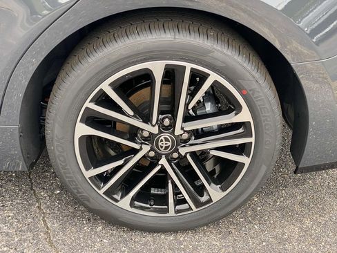 New 2026 Toyota Camry XLE AWD/4WD image 9