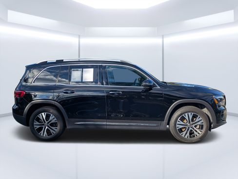 Certified 2024 Mercedes-Benz GLB 250 4MATIC image 5