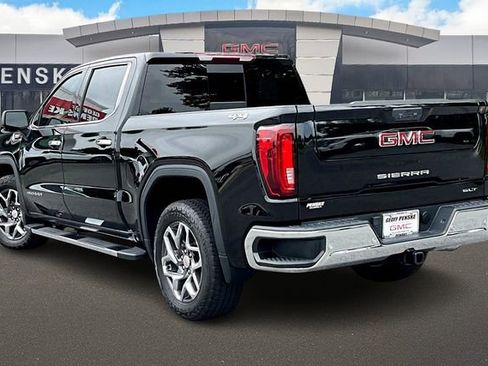 Used 2023 GMC Sierra 1500 SLT w/ SLT Convenience Package image 12