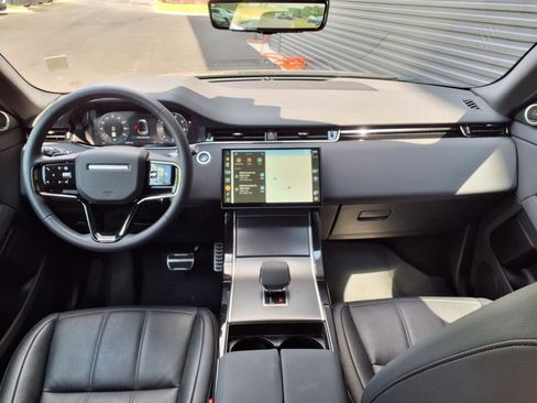 Used 2024 Land Rover Range Rover Evoque Dynamic SE image 24