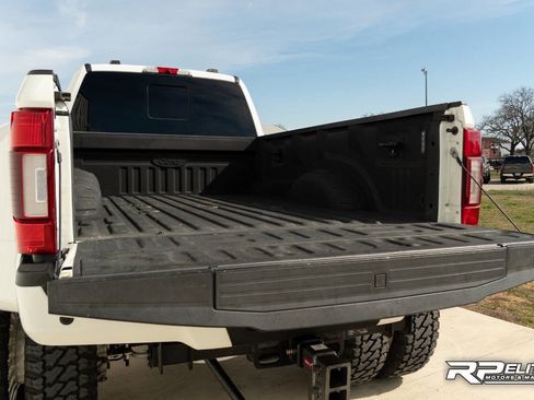 Used 2022 Ford F450 Limited w/ FX4 Off-Road Package image 48