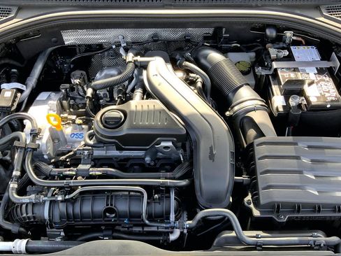 New 2026 Volkswagen Jetta SE FWD image 16